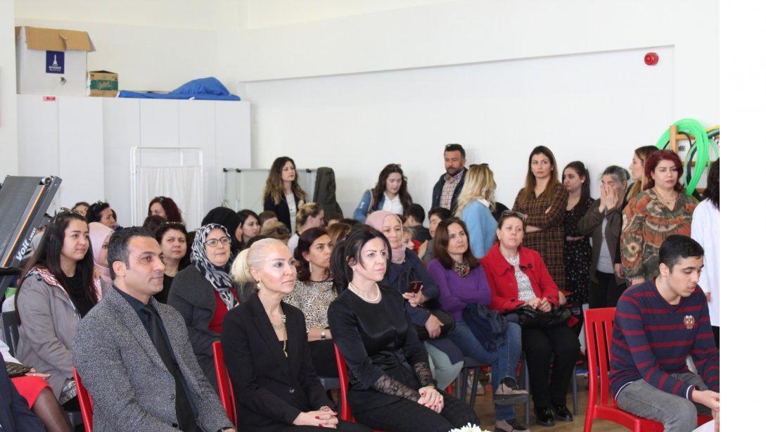 İlçe Milli Eğitim Müdürümüz Sayın Öznur ÇETİN, Yaşar Eğitim ve Kültür Vakfı Özel Eğitim Uygulama Okulu' nda '' 8 Mart Dünya Kadınlar Günü'' törenine katıldı.