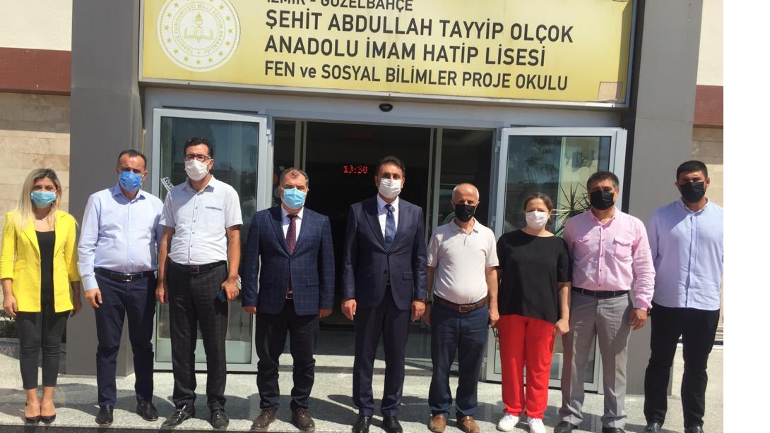 İzmir Milli Eğitim Müdürü Dr. Murat Mücahit Yentür, İlçesimizde İncelemelerde Bulundu.
