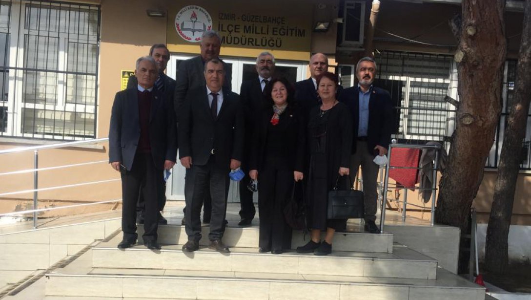 TEMAD (Türkiye Emekli Astsubaylar Derneği) Güzelbahçe Şubesi temsilcileri İlçe Milli Eğitim Müdürümüz Murat ÇEVİK'i ziyaret ettiler.