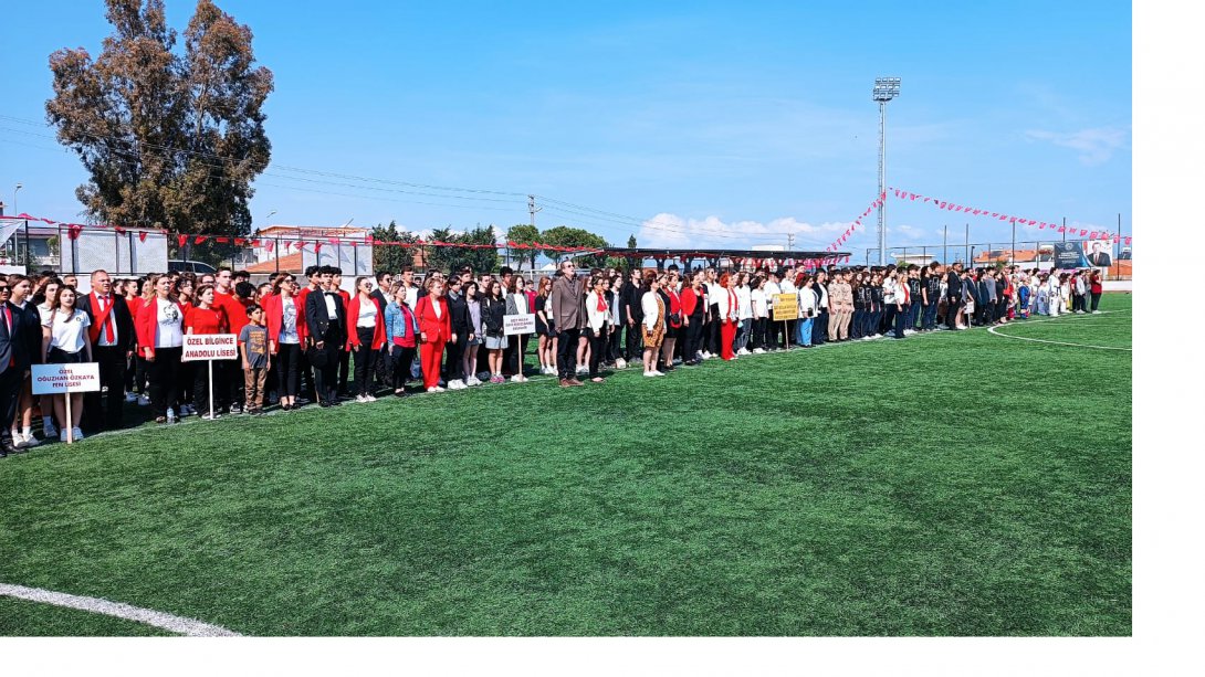 19 Mayıs Atatürk'ü Anma Gençlik ve Spor Bayramı, Atatürk Anıtına çelenk sunulduktan sonra öğrenci ve öğretmenlerimizin hazırlamış olduğu etkinliklerle ilçemiz Güzelbahçe Şehir Stadında coşkuyla kutlandı.