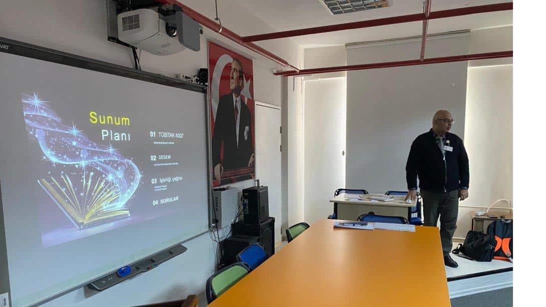 Dokuz Eylül Üniversitesi Akademisyenlerinden Doç. Dr. Mehmet Hilal ÖZCANHAN TUBİTAK projeleri hakkında ilçemiz okul müdürlerine bilgi verdi.
