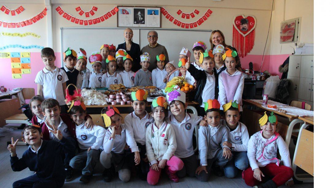 Ali Bayırlar İlkokulu - Tutum, Yatırım ve Türk Malları Haftası Kutlama Programı