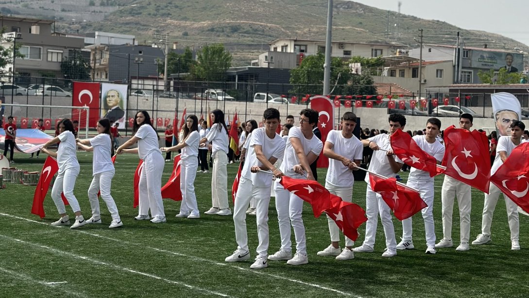 19 Mayıs Atatürk'ü Anma Gençlik ve Spor Bayramı Coşkuyla Kutlandı